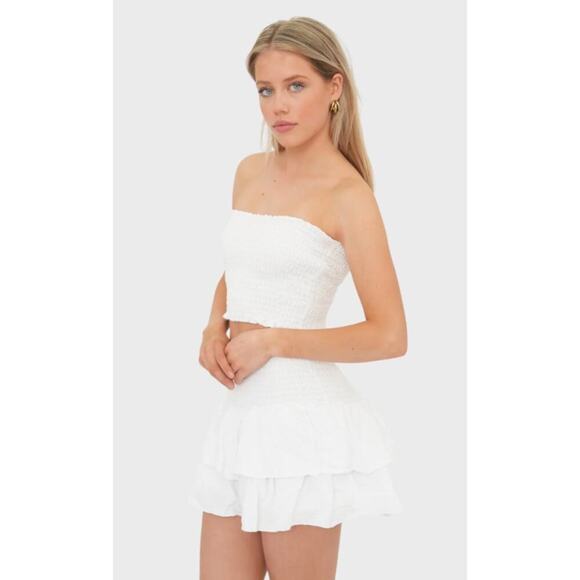 Meet Me There White Tiered Mini Skirt - Size S/M - Picture 1 of 7